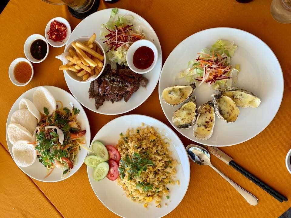 Xin Chào Seafood Restaurant