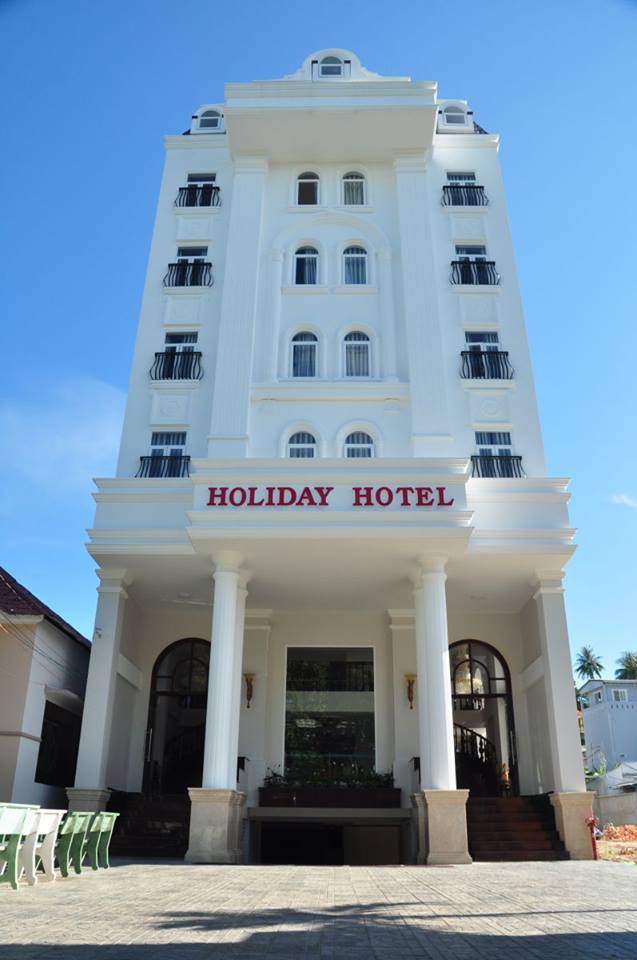Khách sạn Holiday